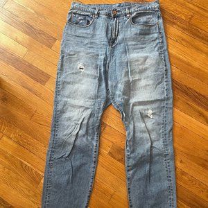 Distressed UO Mom Jeans size 12 or 14 (Can't find tag)